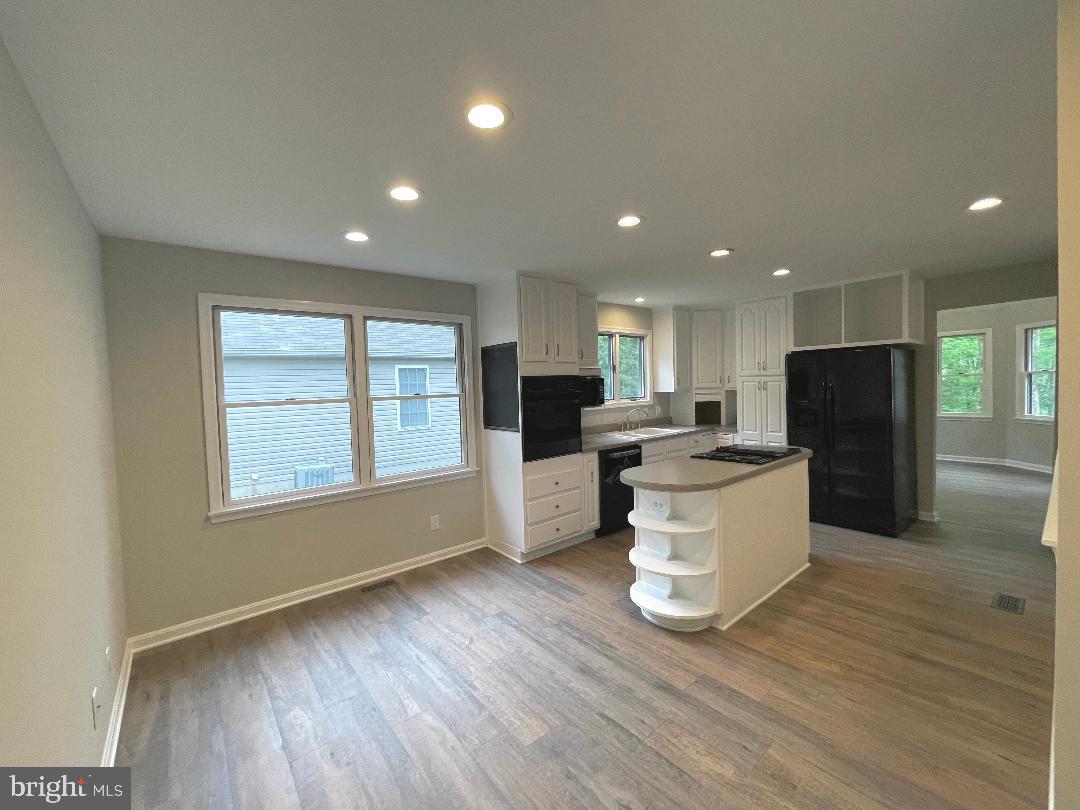 Big kitchen