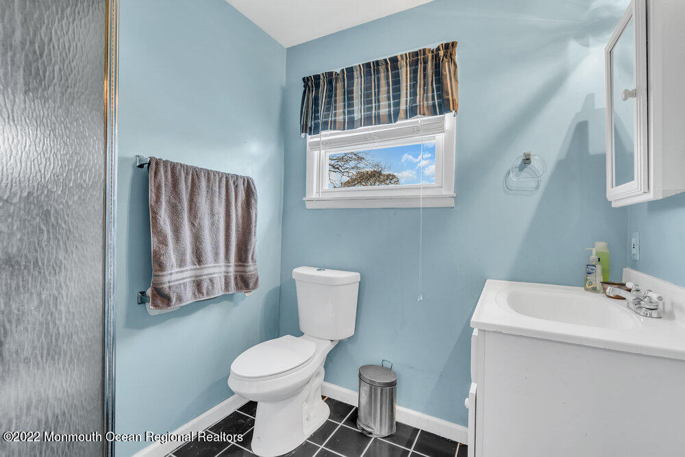 1126 Roe Avenue Point Pleasant, NJ 08742 - Photo 16 of 31 030_dsc07345
