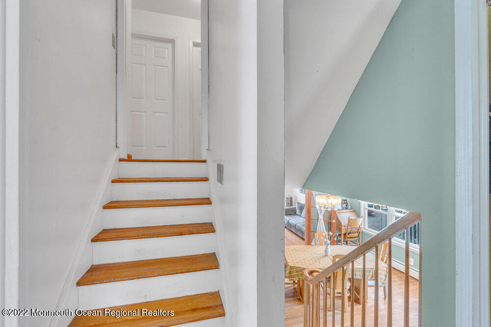 1126 Roe Avenue Point Pleasant, NJ 08742 - Photo 9 of 31 038_dsc07385