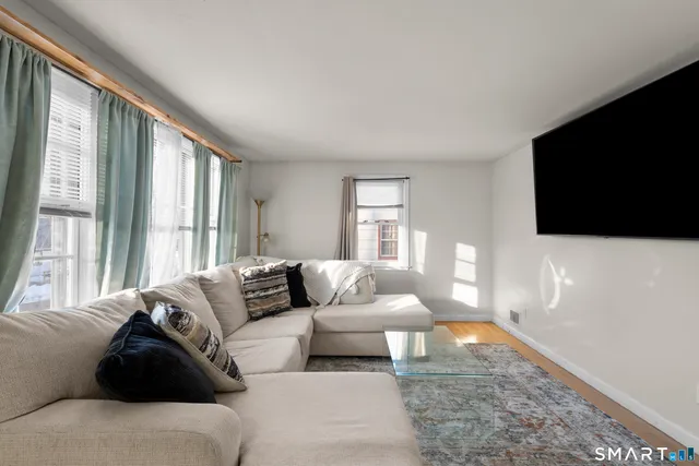 $359,000 | 259 Elaine Terrace, New Haven, CT 06512