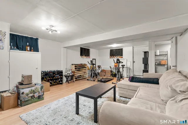 $359,000 | 259 Elaine Terrace, New Haven, CT 06512