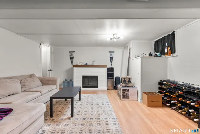 $359,000 | 259 Elaine Terrace, New Haven, CT 06512