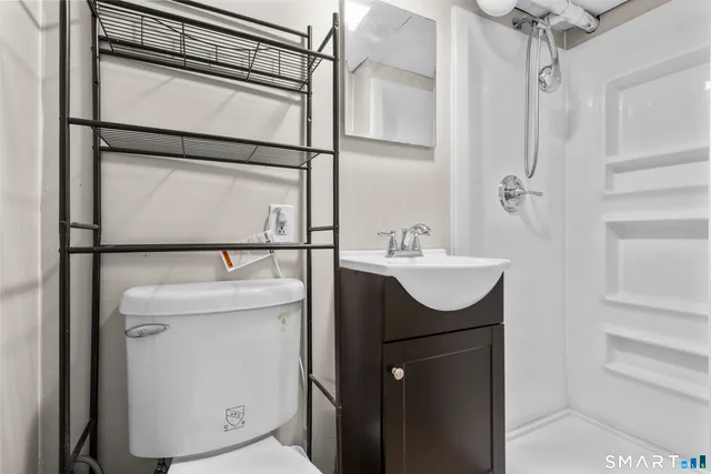 $359,000 | 259 Elaine Terrace, New Haven, CT 06512