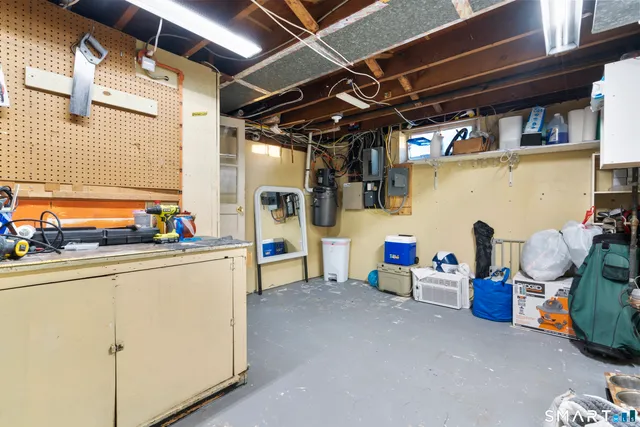 $359,000 | 259 Elaine Terrace, New Haven, CT 06512