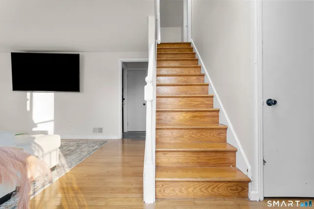 $359,000 | 259 Elaine Terrace, New Haven, CT 06512