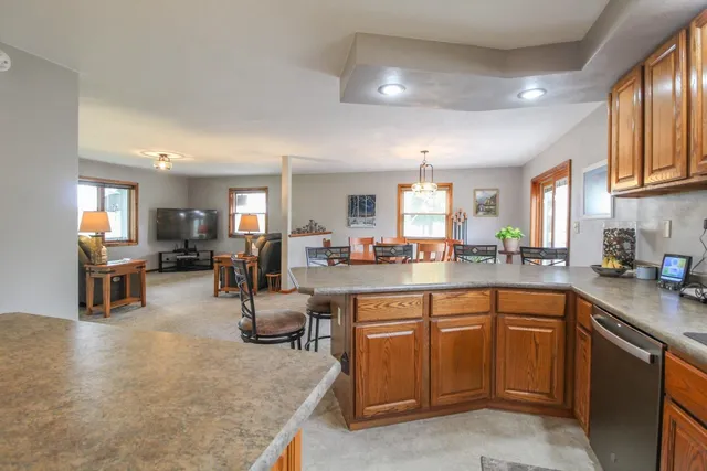 $649,900 | N1117 County Road K, Fort Atkinson, WI 53538