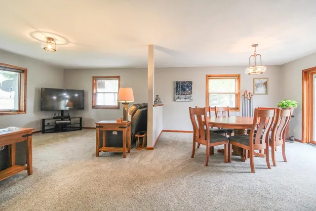 $649,900 | N1117 County Road K, Fort Atkinson, WI 53538