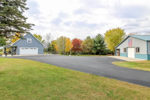 $649,900 | N1117 County Road K, Fort Atkinson, WI 53538