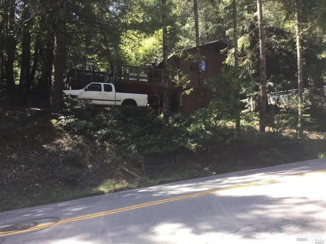 $17,900 | 24960 Clover Road, Willits, CA 95490