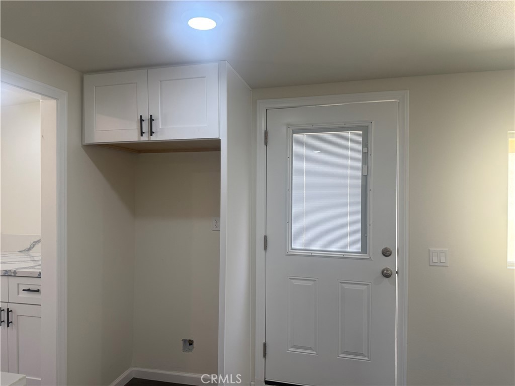 10337 Mull Avenue Riverside, CA 92505 - Photo 13 of 28 an empty room with closet