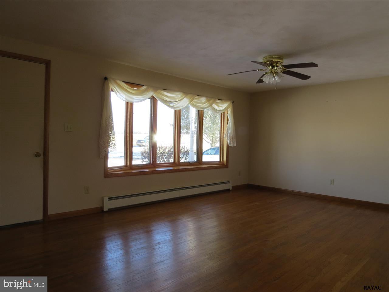 14 Sechrist Flat Road Felton, PA 17322 - Photo 3 of 31