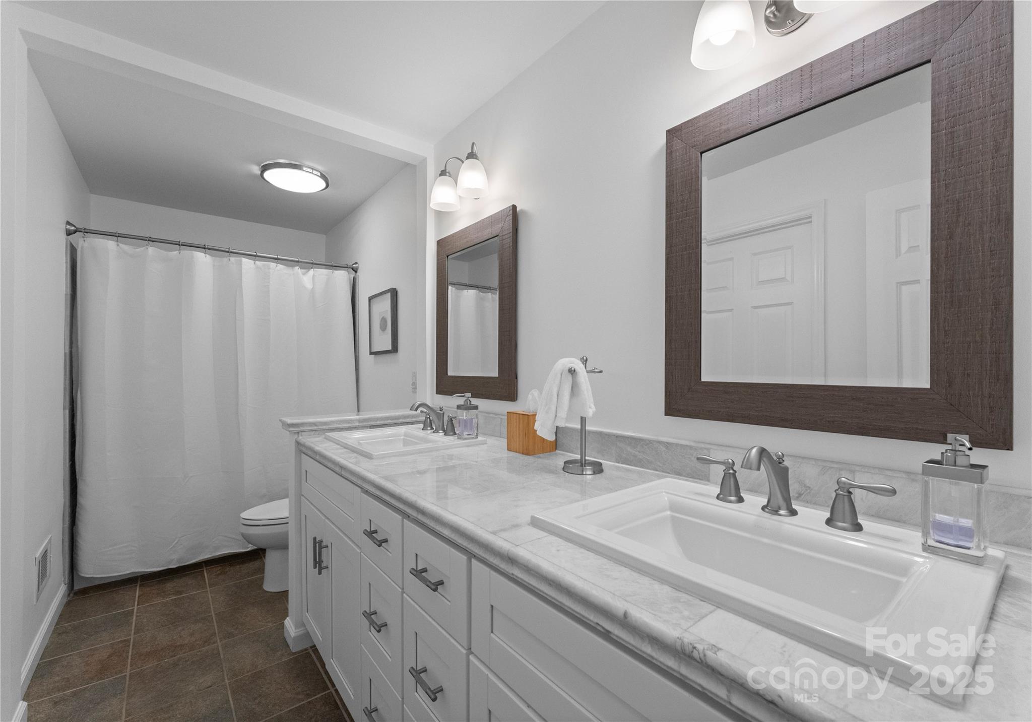 4931 Pine Ridge Road Charlotte, NC 28226 - Photo 29 of 48 Gallery Image 29