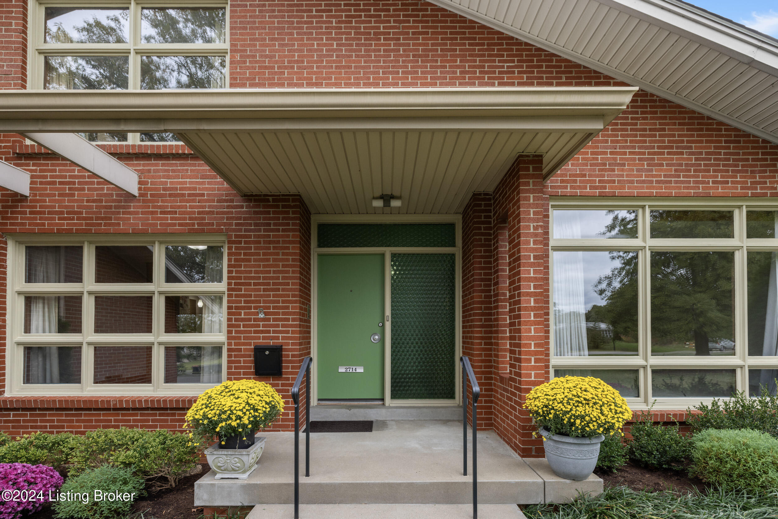 2714 Lamont Road Louisville, KY 40205 - Photo 3 of 50 LREP5325