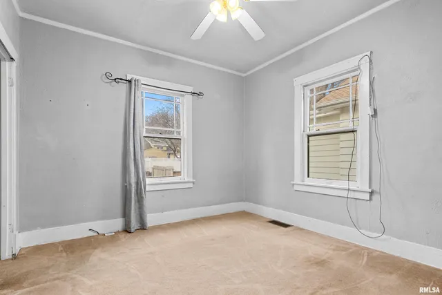 $73,000 | 1235 East Seneca Place, Peoria, IL 61603