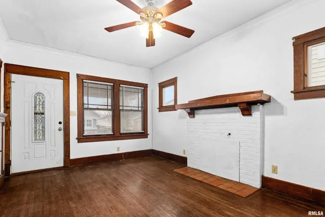 $73,000 | 1235 East Seneca Place, Peoria, IL 61603