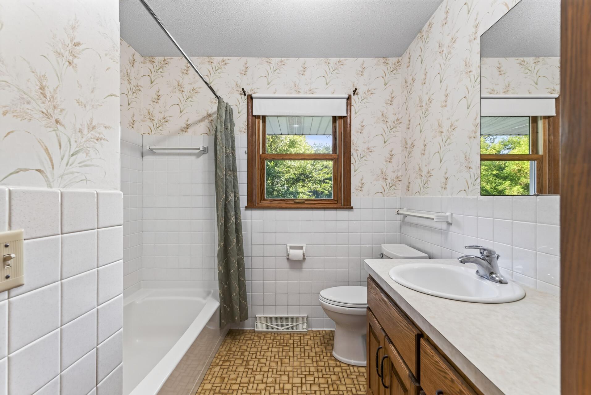 13959 Radisson Road Northeast Ham Lake, MN 55304 - Photo 21 of 67 Gallery Image 21