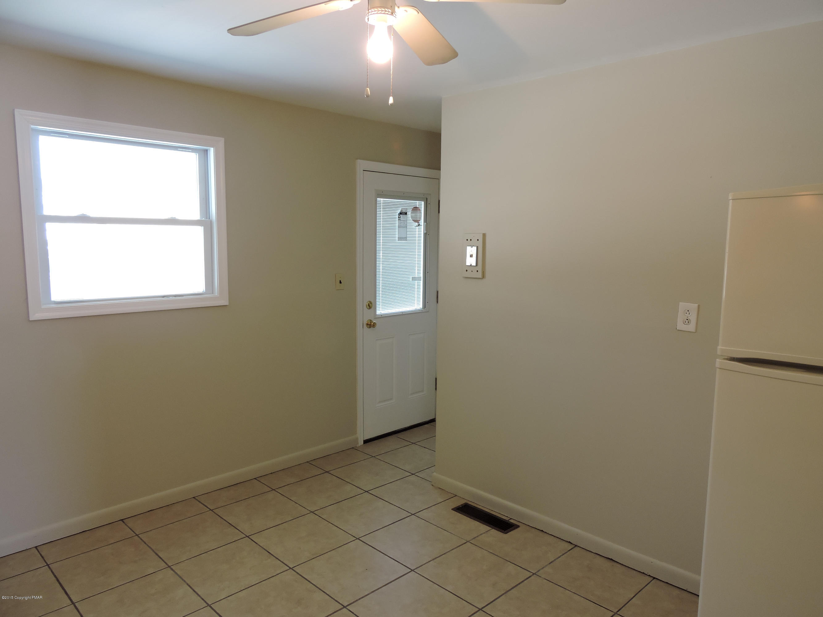 100 Sweetfern Road Stroudsburg, PA 18360 - Photo 17 of 25 Kitchen View # 3