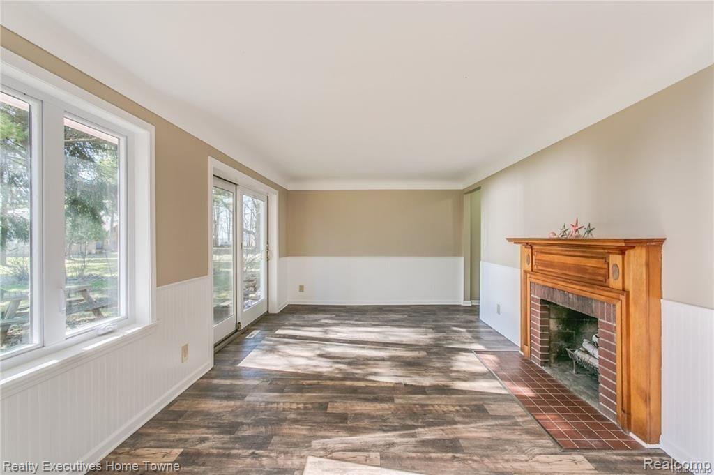 7150 Lakeshore Road Palms, MI 48465 - Photo 10 of 31