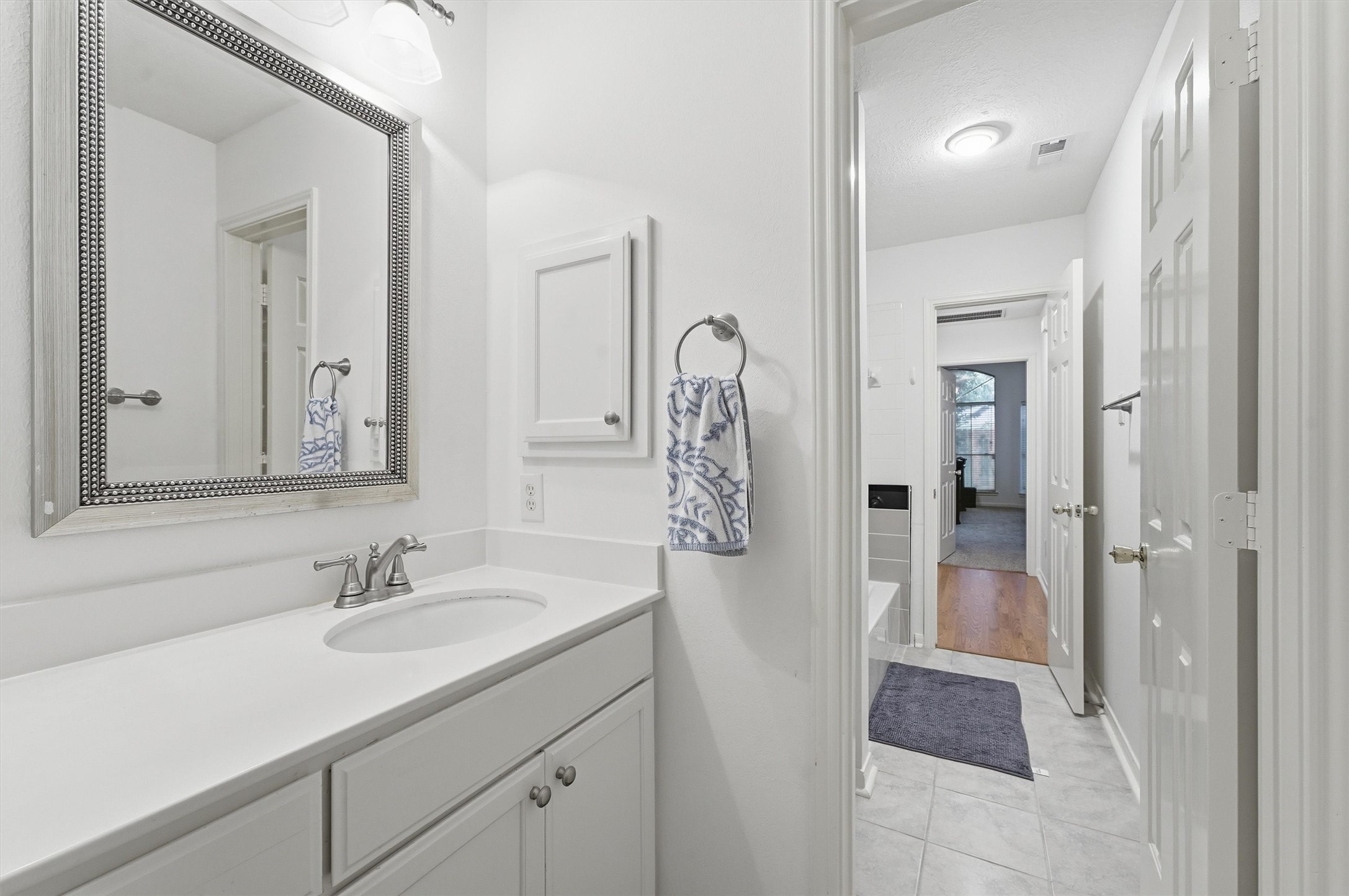 18811 Racquet Sports Way Humble, TX 77346 - Photo 15 of 28 Guest bathroom.