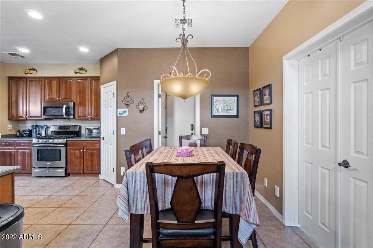20331 North Codey Circle Maricopa, AZ 85138 - Photo 11 of 26 13-Kitchen Dining
