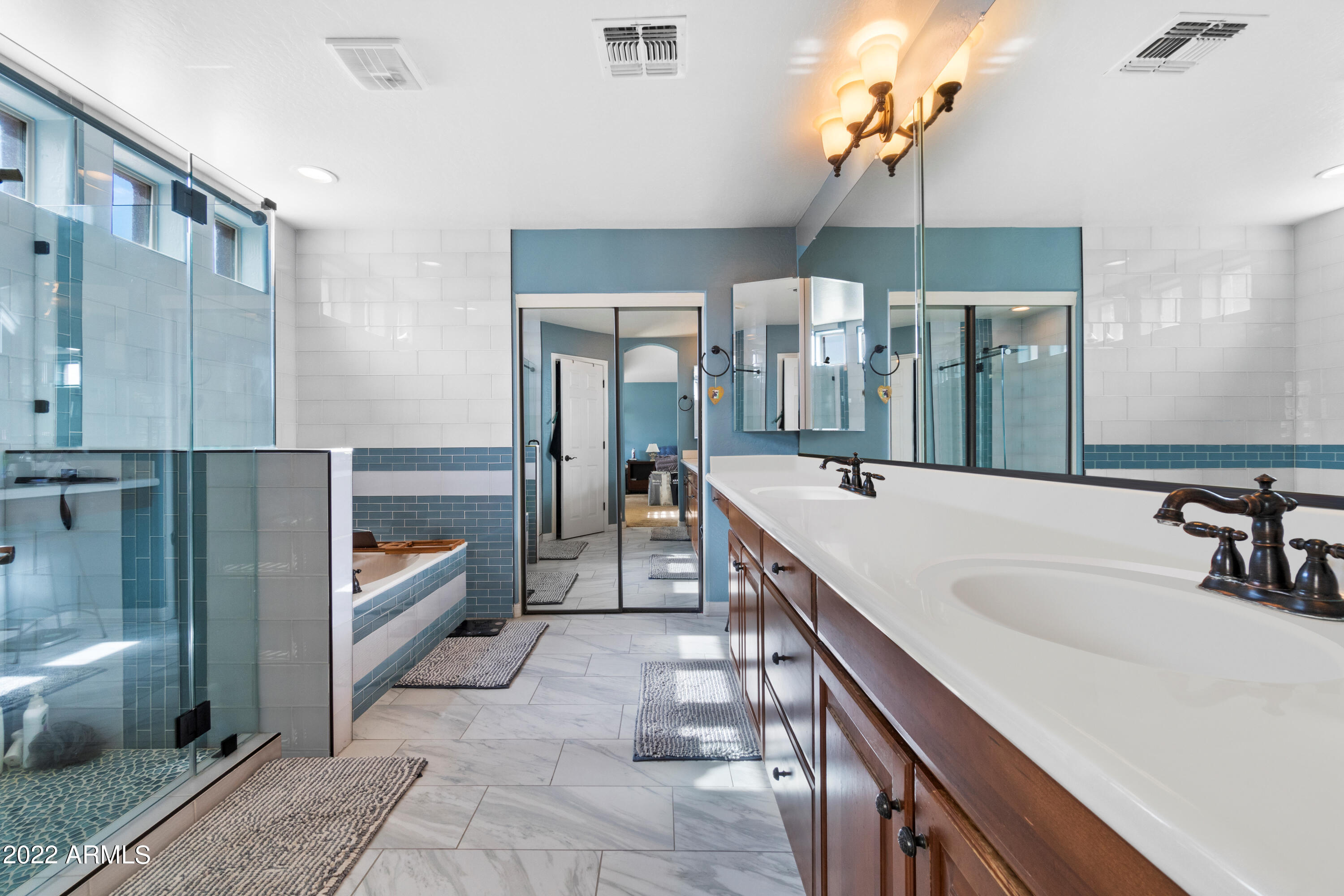 20331 North Codey Circle Maricopa, AZ 85138 - Photo 15 of 26 Primary Bathroom