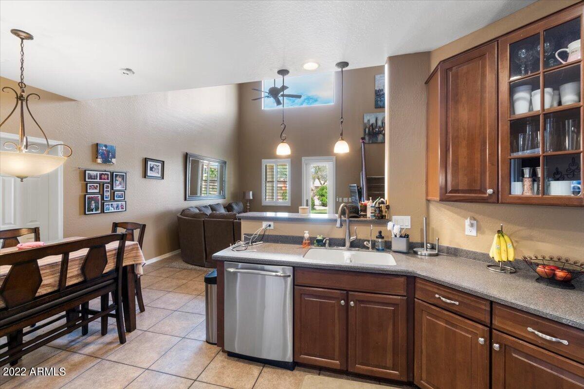 20331 North Codey Circle Maricopa, AZ 85138 - Photo 7 of 26 12-Kitchen
