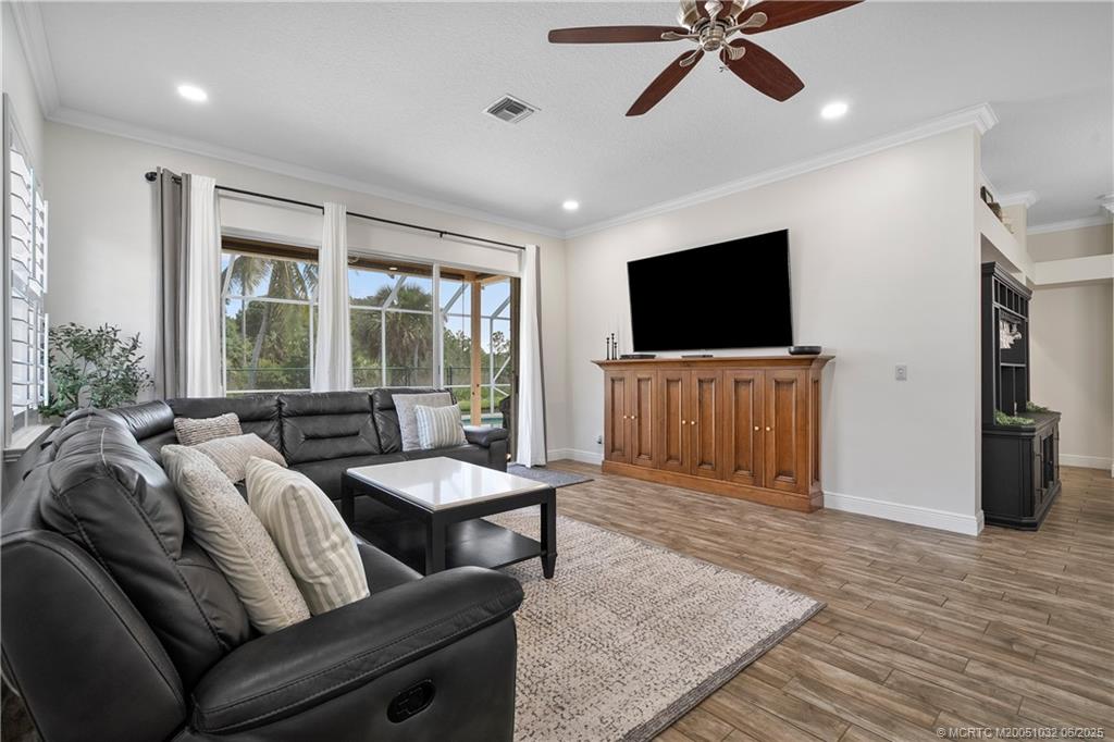 7325 Southeast Seagate Lane Stuart, FL 34997 - Photo 11 of 46