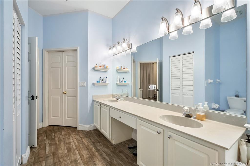 7325 Southeast Seagate Lane Stuart, FL 34997 - Photo 30 of 46