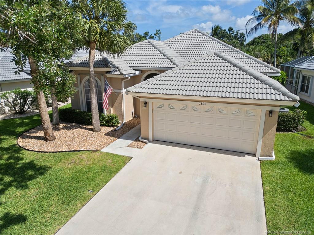 7325 Southeast Seagate Lane Stuart, FL 34997 - Photo 3 of 46