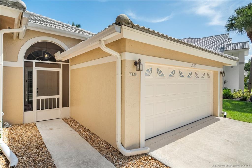 7325 Southeast Seagate Lane Stuart, FL 34997 - Photo 5 of 46