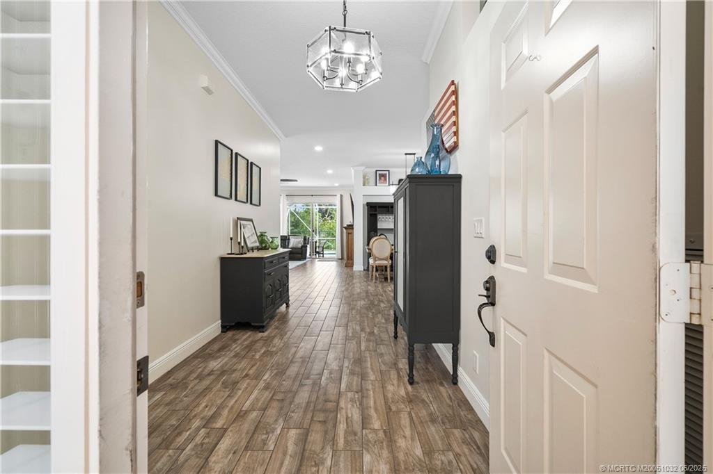 7325 Southeast Seagate Lane Stuart, FL 34997 - Photo 7 of 46