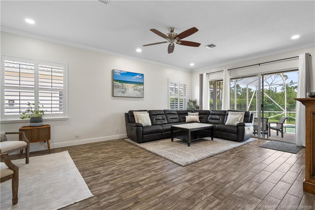 7325 Southeast Seagate Lane Stuart, FL 34997 - Photo 8 of 46