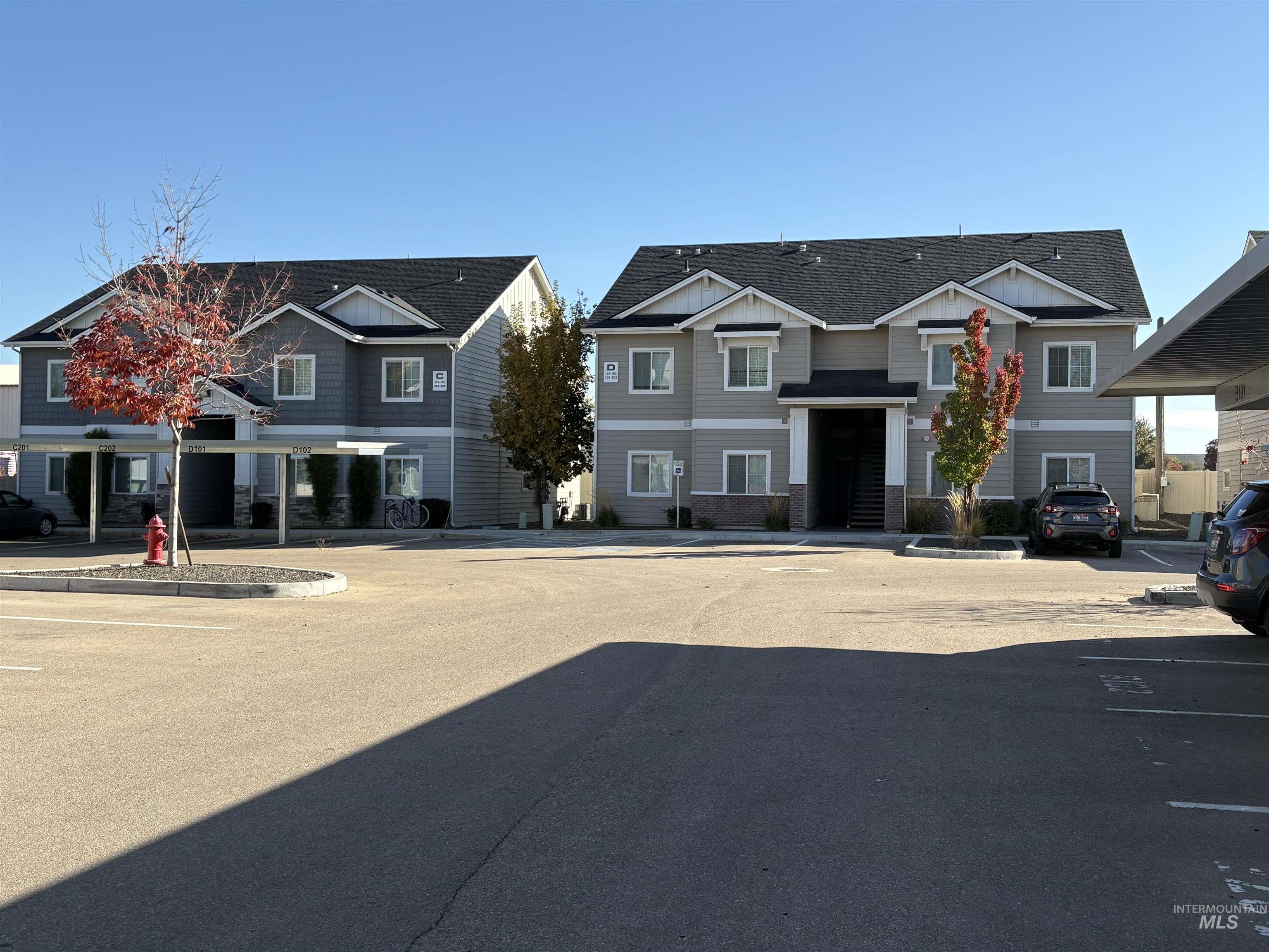 324 Northwest 3rd Street Meridian, ID 83642 - Photo 2 of 13 View of asphalt street featuring a residential view and curbs