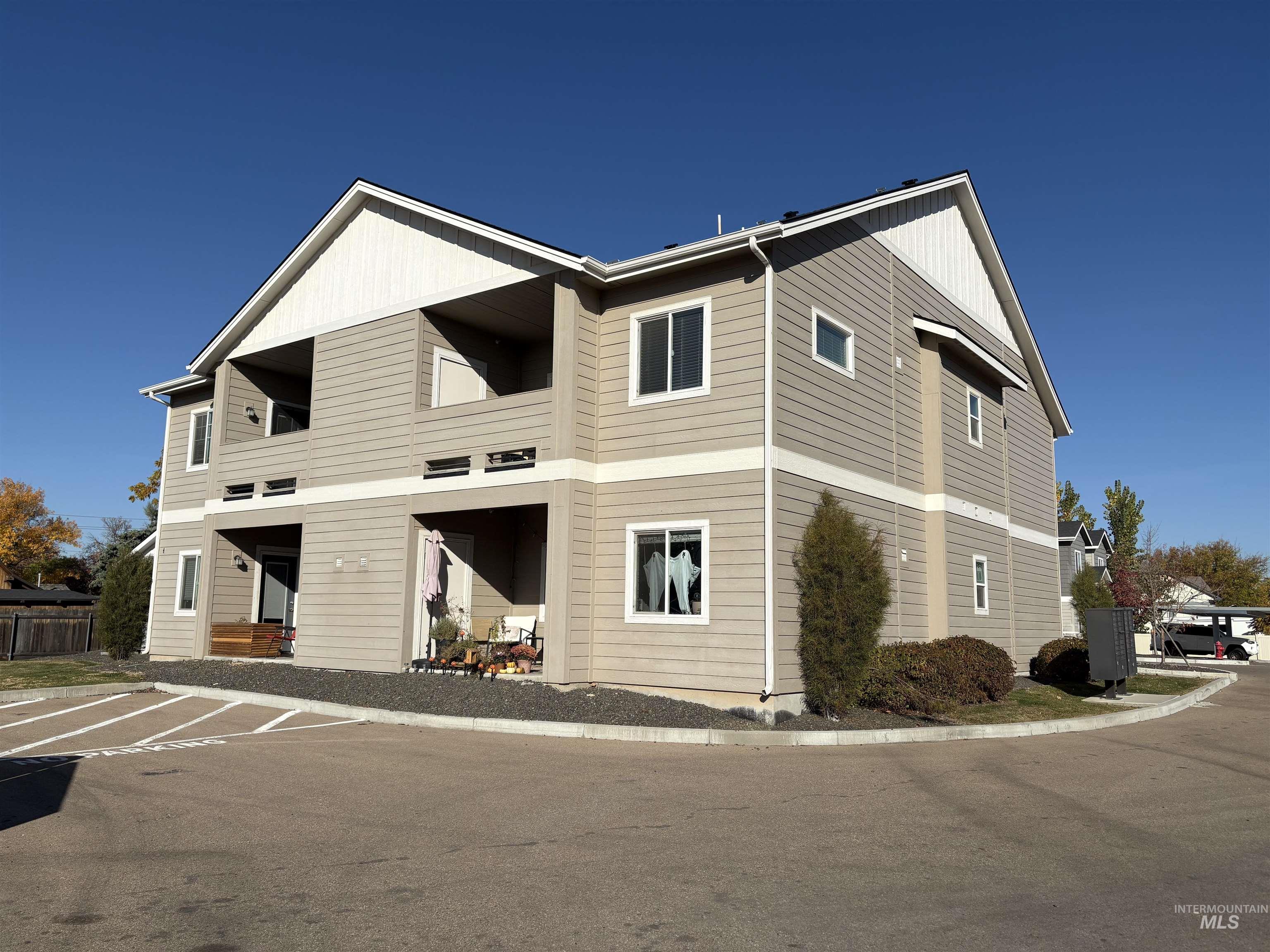 324 Northwest 3rd Street Meridian, ID 83642 - Photo 9 of 12 View of building exterior