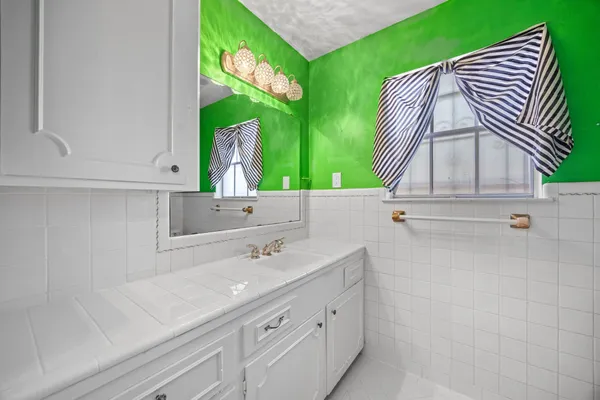 $335,000 | 6443 Lawndale Street, Houston, TX 77023