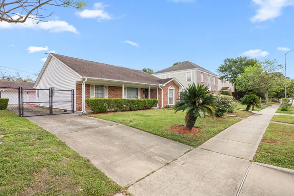 $335,000 | 6443 Lawndale Street, Houston, TX 77023