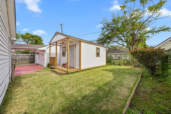 $335,000 | 6443 Lawndale Street, Houston, TX 77023