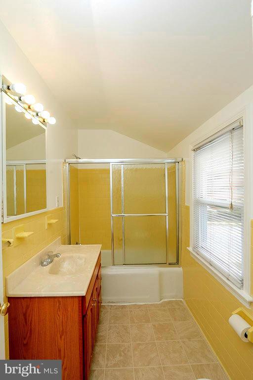 10400 Amherst Avenue Silver Spring, MD 20902 - Photo 13 of 28 Bath