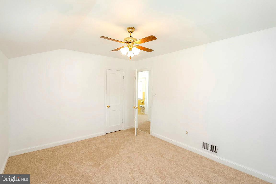 10400 Amherst Avenue Silver Spring, MD 20902 - Photo 17 of 28 Bedroom
