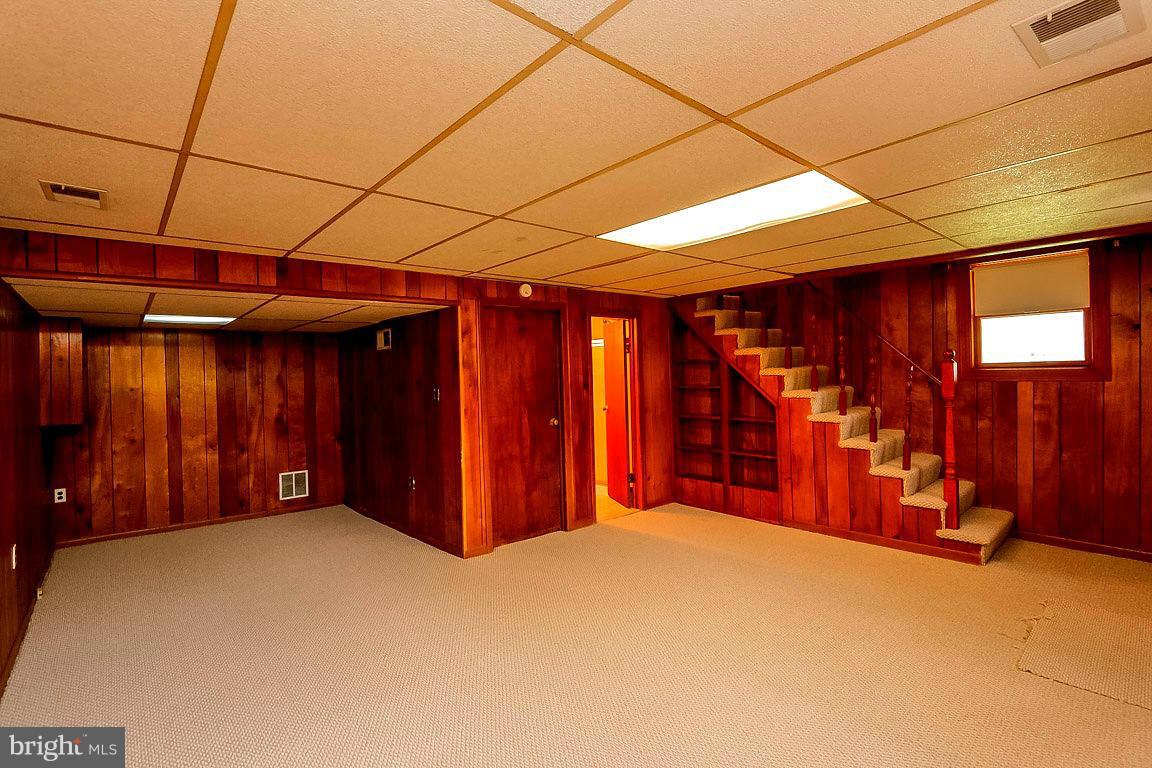 10400 Amherst Avenue Silver Spring, MD 20902 - Photo 19 of 28 Family Room