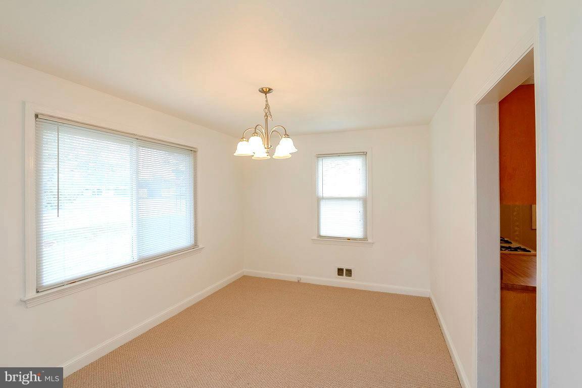 10400 Amherst Avenue Silver Spring, MD 20902 - Photo 5 of 28 Dining Room