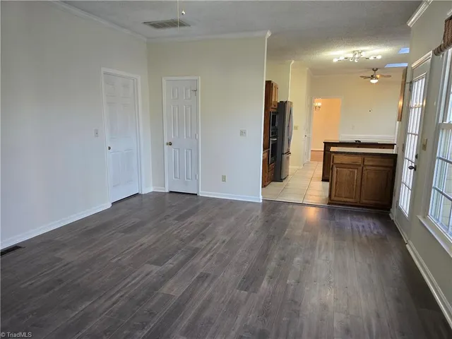 $2,550 | 5104 Grist Mill Court, Greensboro, NC 27455