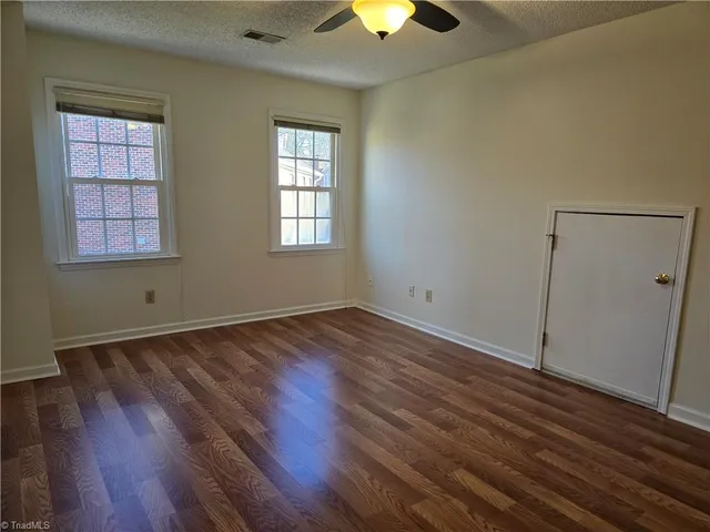 $2,550 | 5104 Grist Mill Court, Greensboro, NC 27455