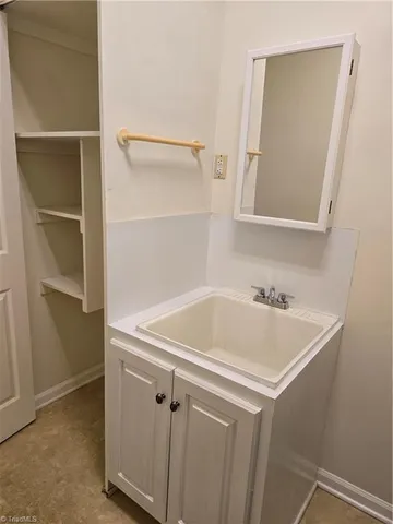 $2,550 | 5104 Grist Mill Court, Greensboro, NC 27455