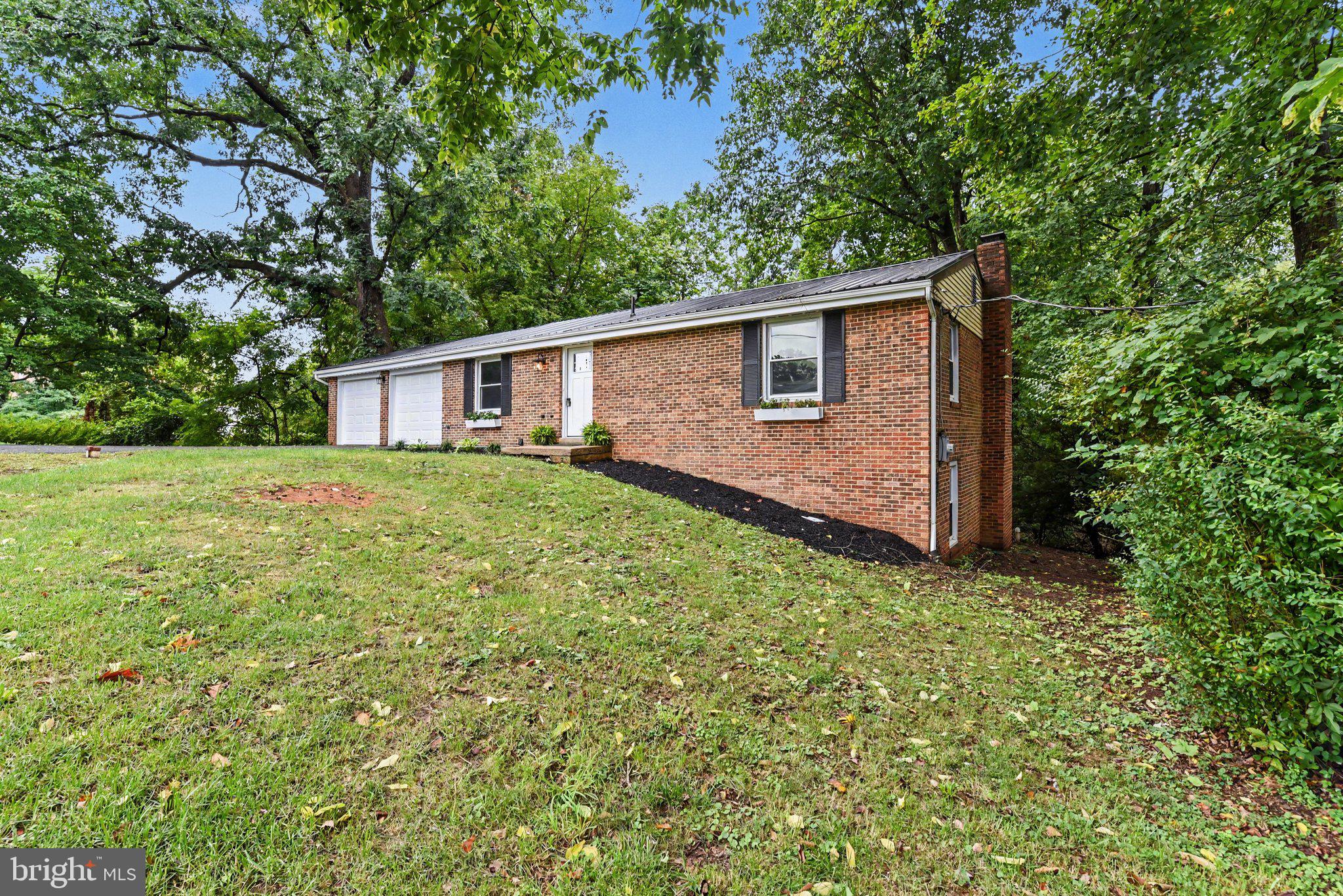 73 Sharon Road Enola, PA 17025 - Photo 2 of 30 Gallery Image 2