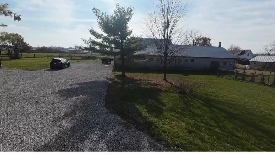 6090 Horseshoe Road Delaware, OH 43015 - Photo 7 of 41 Barn