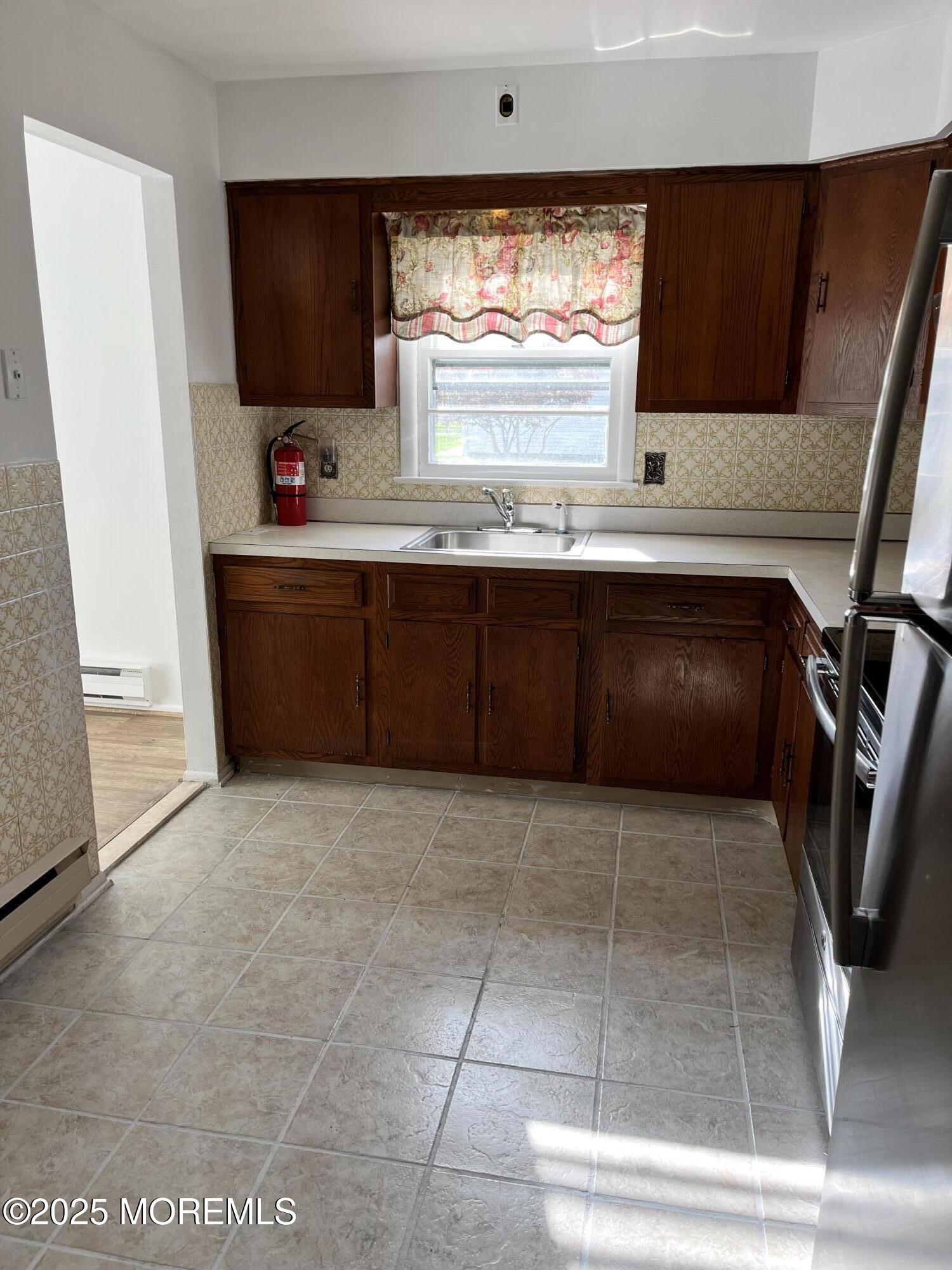 57 Eton Road Toms River, NJ 08757 - Photo 4 of 11 Kitchen