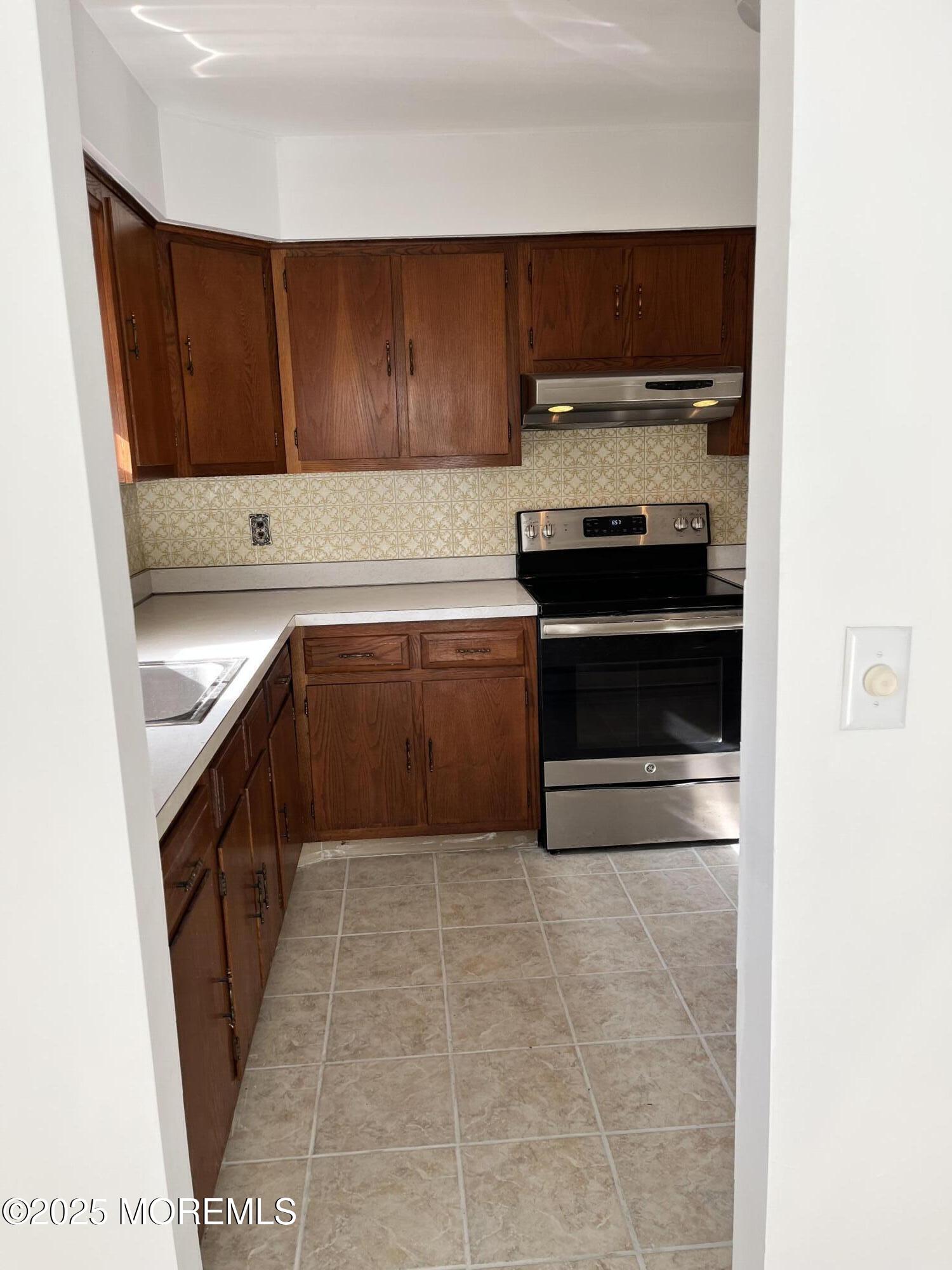 57 Eton Road Toms River, NJ 08757 - Photo 5 of 11 IMG_3677