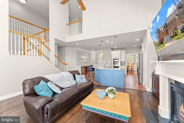 $1,050,000 | 19066 Crimson Clover Terrace, Leesburg, VA 20176