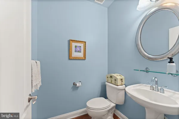 $1,050,000 | 19066 Crimson Clover Terrace, Leesburg, VA 20176